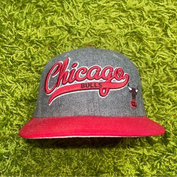 NBA Chicago Bulls Hardwood Classic New Era SnapBack - Picture 6 of 6